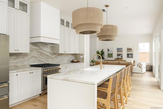 5077 Ashberry, Carlsbad CA: https://media.crmls.org/mediaz/9e27bf8f-146e-420c-8e7c-112655ed16ff.jpg