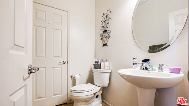 2919 Naples Drive photo 7
