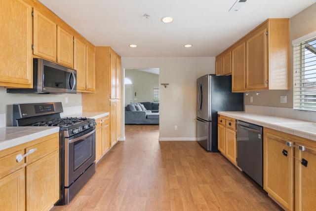 1001 Eagle Drive, Salinas CA: https://media.crmls.org/mediaz/9e281cd6-4a09-49f5-97b5-e5a07eb95b69.jpg