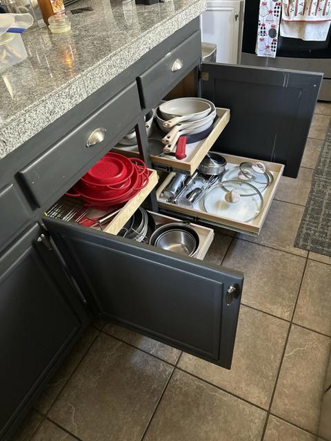 1992 Warwick Street, San Jacinto CA: https://media.crmls.org/mediaz/9e29105b-168f-4496-b2c9-31daa757ceab.jpg