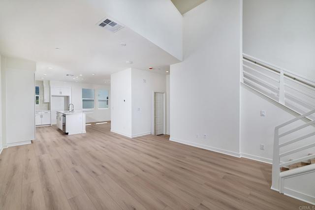 13932 Boyden Way, Mira Mesa CA: https://media.crmls.org/mediaz/9e29f0a9-73a8-49bb-94fc-512d9f90163a.jpg