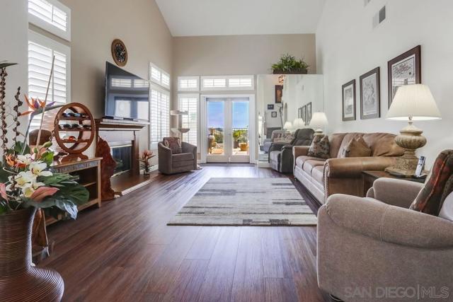 3367 Malta Way, Oceanside CA: https://media.crmls.org/mediaz/9e2a30fd-d9be-491d-922b-41250fadef07.jpg