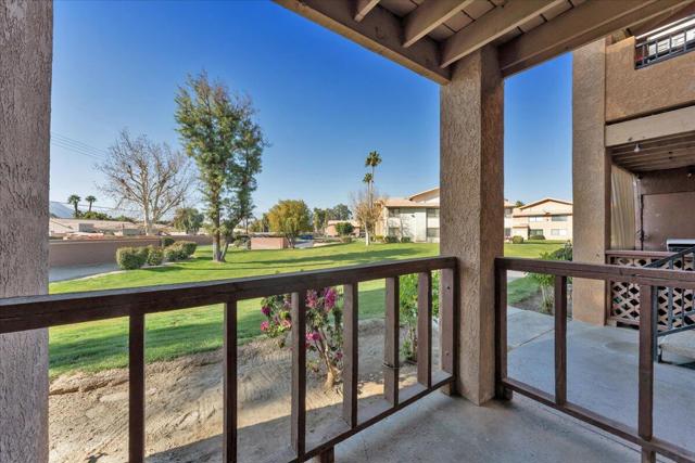 Image 22 of 26 For 78650 Avenue 42  719