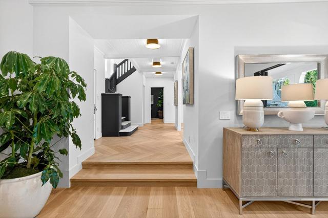 729 Chiltern Road, Hillsborough CA: https://media.crmls.org/mediaz/9e2bb970-3ffa-46c9-9408-0ab1d7e1eb9a.jpg