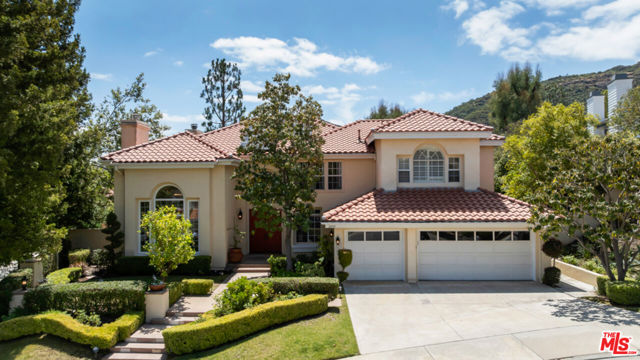 2430 Ranchgrove Drive photo 2