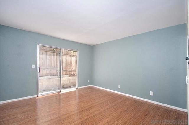 3762 Arnold Ave, San Diego CA: https://media.crmls.org/mediaz/9e2e19c7-d145-43c3-8134-29b4b7e0b68e.jpg