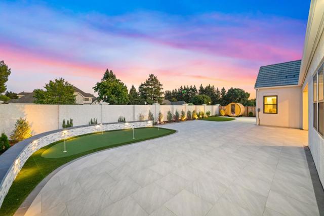 18312 Corte Simon, Morgan Hill CA: https://media.crmls.org/mediaz/9e302566-fbe9-438f-ace7-7d048332b55f.jpg