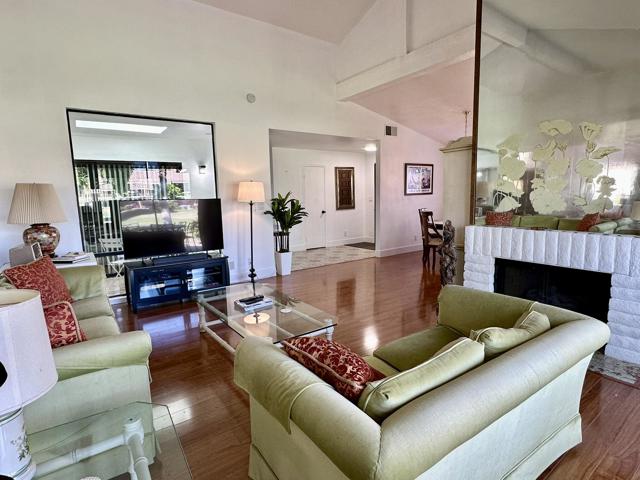 316 S Sierra Madre, Palm Desert CA: https://media.crmls.org/mediaz/9e3133ca-a90d-4eeb-91c6-70dfb51ce1d2.jpg