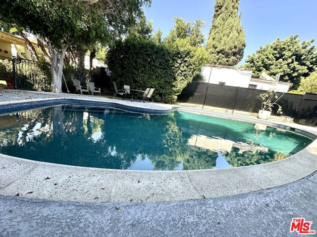 1246 N Genesee Avenue, West Hollywood CA: https://media.crmls.org/mediaz/9e3278f4-2552-4b3d-9d58-39bf17bc35ba.jpg