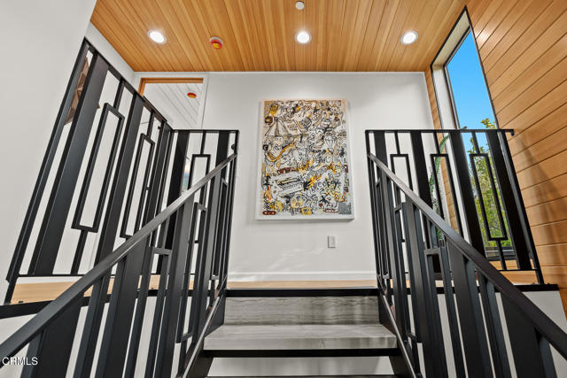 Detail Gallery Image 41 of 73 For 10747 Valleyheart Dr, Studio City,  CA 91604 - 4 Beds | 3 Baths