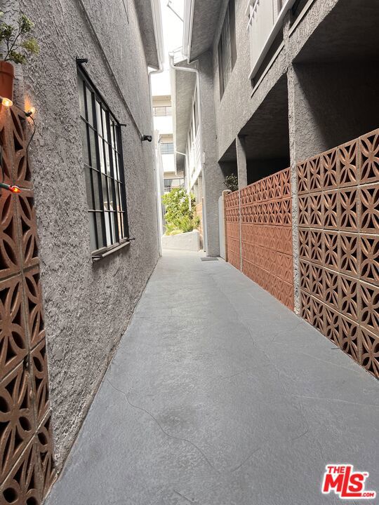 4345 W 154th Street, Lawndale CA: https://media.crmls.org/mediaz/9e32f218-ce67-4529-85d2-fab4aea8d223.jpg