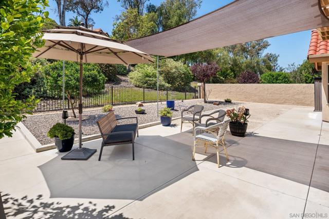 16504 Calle Pulido, San Diego CA: https://media.crmls.org/mediaz/9e32fe57-9bbd-4a96-8123-a14a0ad7749e.jpg