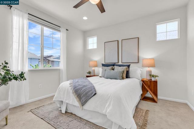 6983 Alamo Creek Trl, Dublin CA: https://media.crmls.org/mediaz/9e34d97c-320a-4309-bf9c-5e5aac0b1126.jpg