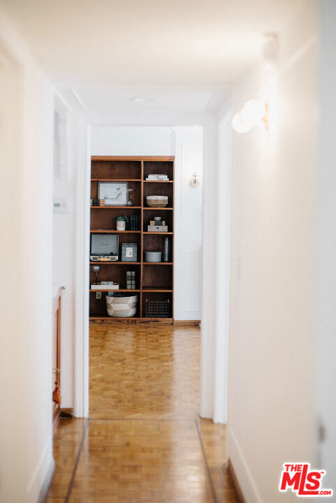 1242 S Barrington Avenue, Los Angeles CA: https://media.crmls.org/mediaz/9e35245c-3fbb-4f6a-a9b4-fdf6cf7ef749.jpg