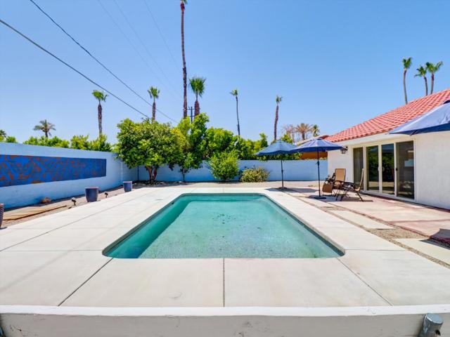 27420 Avenida Quintana, Cathedral City CA: https://media.crmls.org/mediaz/9e353d11-212e-4f4c-9cb0-d4e4783945e7.jpg