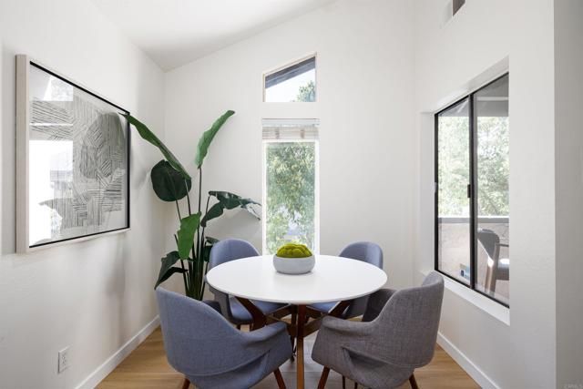 2135 E Valley Parkway, Escondido CA: https://media.crmls.org/mediaz/9e35556a-1666-4be3-ac11-56524a606314.jpg