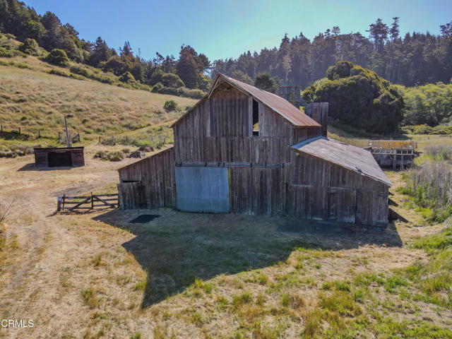 42000 Mountain View Road, Manchester CA: https://media.crmls.org/mediaz/9e3614bc-8ce2-4601-88a4-923aae5632a3.jpg
