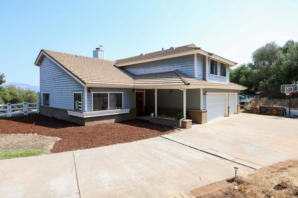 2129 Avenida Del Cielo