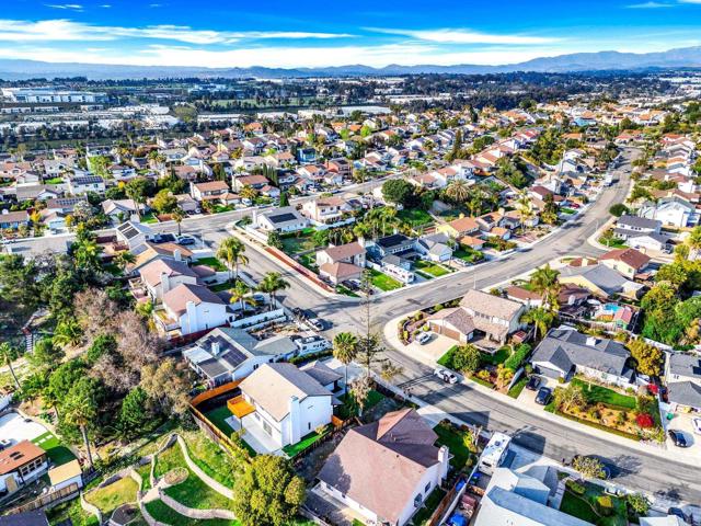 2858 Lehigh Court, Oceanside CA: https://media.crmls.org/mediaz/9e36d982-6fb4-41e3-9fb5-e6bfe6f4b0b3.jpg