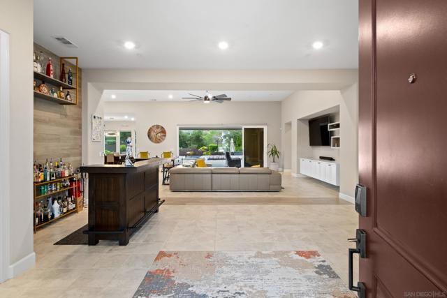 21992 Wilgen Rd, Escondido CA: https://media.crmls.org/mediaz/9e383099-d772-4af4-a883-e678f5523098.jpg