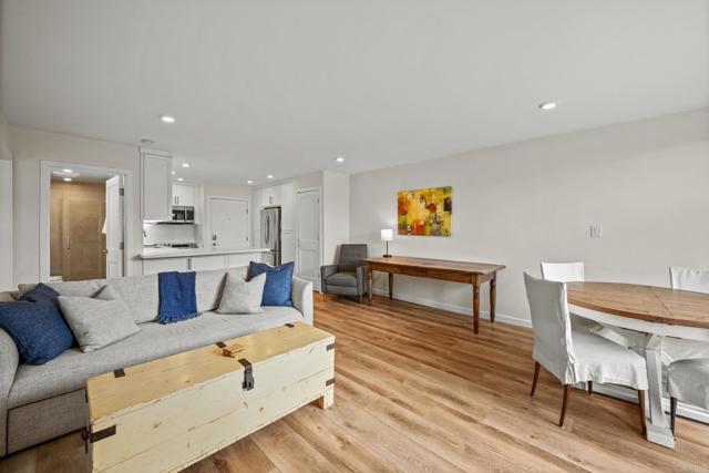 Detail Gallery Image 14 of 52 For 1552 Camino Del Mar #401,  Del Mar,  CA 92014 - 1 Beds | 2 Baths