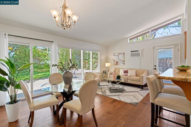 3249 Claudia Dr, Concord CA: https://media.crmls.org/mediaz/9e38c03c-822c-44c9-96e7-98c4c3304337.jpg