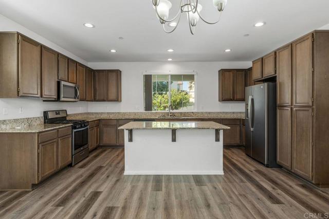 1362 Ortega Street, Chula Vista CA: https://media.crmls.org/mediaz/9e38c53f-8e88-4df7-84f5-bf57f385a689.jpg