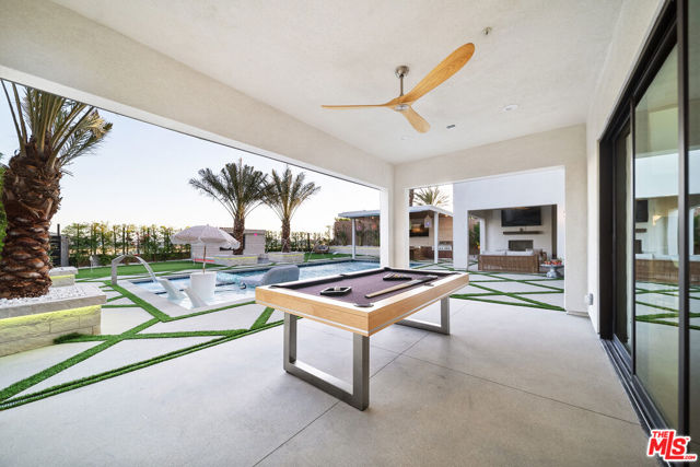20216 W Albion Way, Porter Ranch CA: https://media.crmls.org/mediaz/9e38c843-f595-4ae2-9e38-7c7bfd56f6a7.jpg
