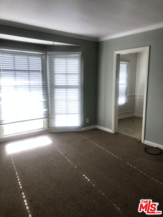 460 460 1/4 Kelton Avenue, Los Angeles CA: https://media.crmls.org/mediaz/9e3a8ab5-76f0-4db1-be76-dfc354220675.jpg