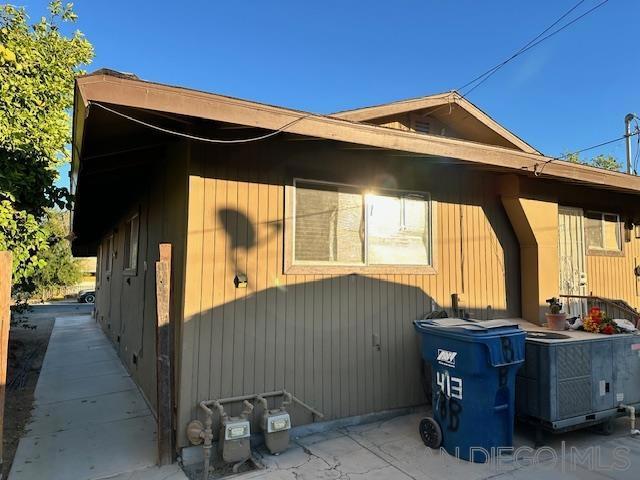 413 Giles, Calexico, California 92231, ,Multi-Family,For Sale,Giles,250000566SD