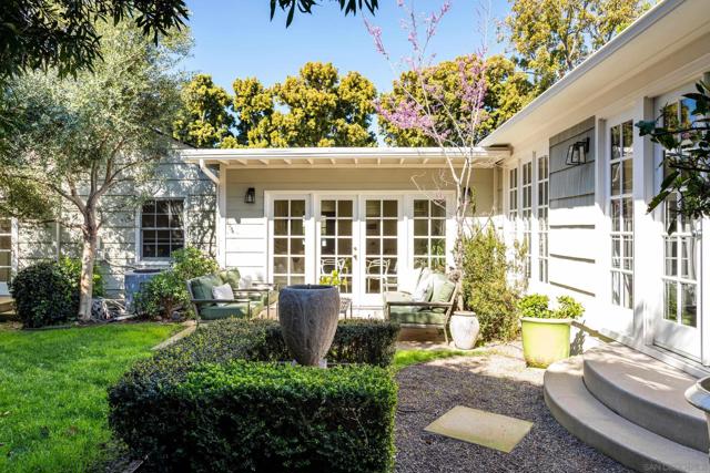 1211 Virginia Way, La Jolla CA: https://media.crmls.org/mediaz/9e3b8cd9-4570-401c-879e-aee5d20a62b5.jpg