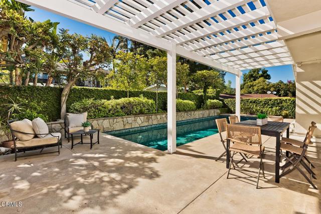423 Lakeview Road, Pasadena CA: https://media.crmls.org/mediaz/9e3b9592-dc20-466f-b426-1e210533ef3d.jpg