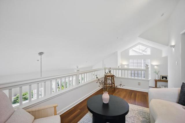 7 Moonlight Court, South San Francisco CA: https://media.crmls.org/mediaz/9e3bb322-3589-4699-ae40-e03d7184a9cd.jpg