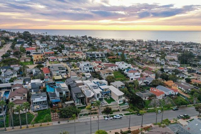 4545 Newport Ave, San Diego CA: https://media.crmls.org/mediaz/9e3c08fb-776c-4649-95f5-dbf8bae0005d.jpg