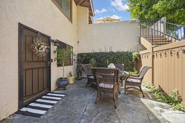 644 Thoreau Lane, Ventura CA: https://media.crmls.org/mediaz/9e3cb413-90da-49bc-ba3a-9c5634ca87c8.jpg