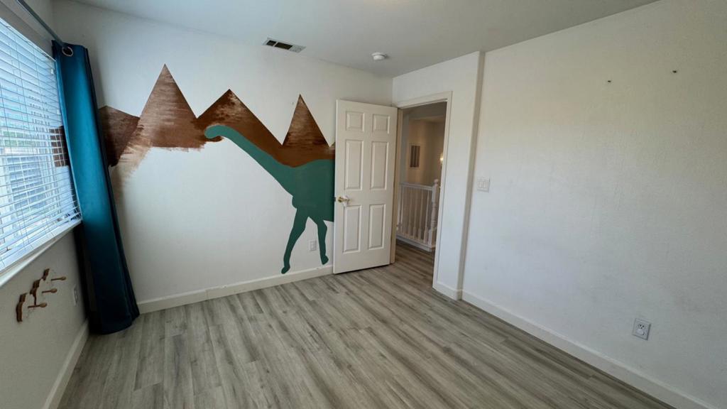 https://media.crmls.org/mediaz/9e3d0613-e12c-417a-ab5b-6a11347e9ee1.jpg?preset=X-Large