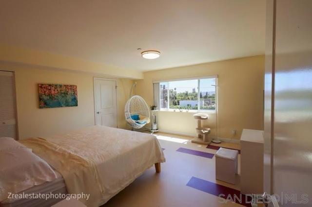 5764 San Vicente Blvd, Los Angeles, California 90019, 2 Bedrooms Bedrooms, ,2 BathroomsBathrooms,Condominium,For Sale,San Vicente Blvd,240019606SD