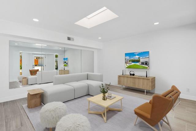 38855 Paradise Way, Cathedral City CA: https://media.crmls.org/mediaz/9e3e124d-182b-4ebd-8df8-1fd64c0073ed.jpg