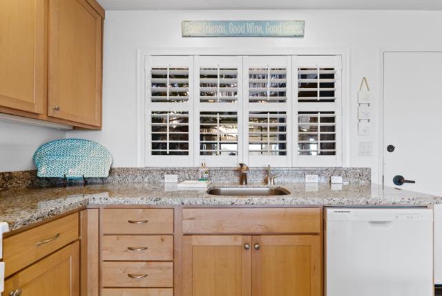101 Shell Drive, Watsonville CA: https://media.crmls.org/mediaz/9e3e4774-0a5f-45aa-abe3-096f899baab2.jpg