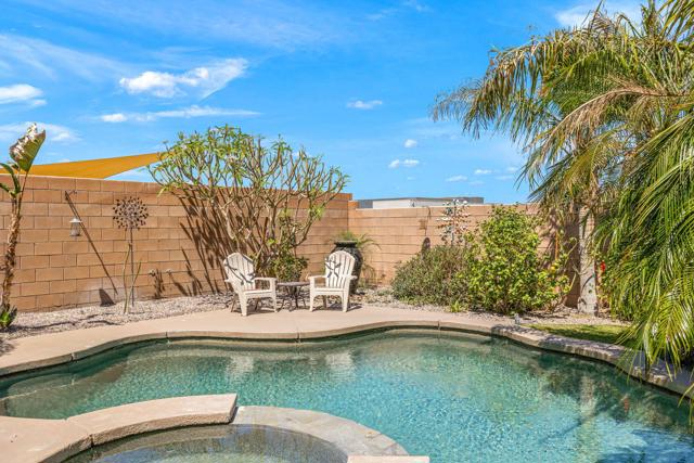 74062 Jeri Lane, Palm Desert CA: https://media.crmls.org/mediaz/9e3ea194-ef4b-4a39-83c5-e2b545ea88c0.jpg