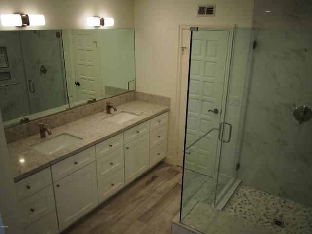 211 Windtree Avenue, Thousand Oaks CA: https://media.crmls.org/mediaz/9e3f1bb5-8735-4b05-9b14-787f16ceb18c.jpg
