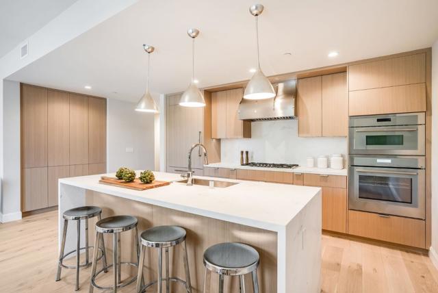 450 1st Street, Los Altos CA: https://media.crmls.org/mediaz/9e3fa39e-8403-4f92-9ddb-5444d6a1debe.jpg