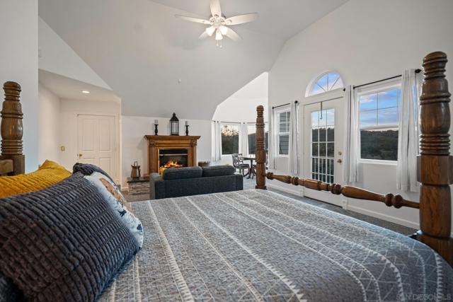 24665 Rancho Santa Teresa Dr, Ramona CA: https://media.crmls.org/mediaz/9e401ffe-6133-410c-be36-5eb0f9d922f4.jpg