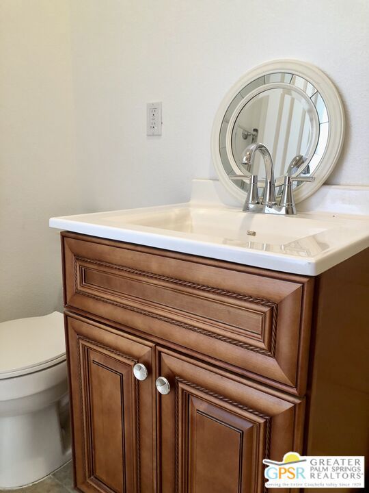 31305 Desert Moon Drive, Thousand Palms CA: https://media.crmls.org/mediaz/9e402774-5036-4852-97f3-6b3de3ed8eab.jpg