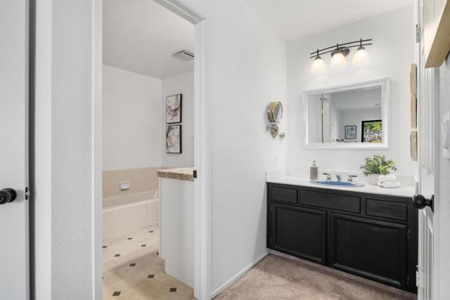 2834 Casa De Vida Drive, Aptos CA: https://media.crmls.org/mediaz/9e406ea2-157f-4341-8933-446189a92bdd.jpg