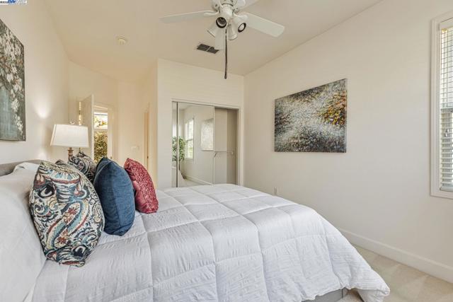 14 Poppy Hills, San Ramon CA: https://media.crmls.org/mediaz/9e41420a-d9a3-4f8b-8cd3-52ab2ef0b58f.jpg