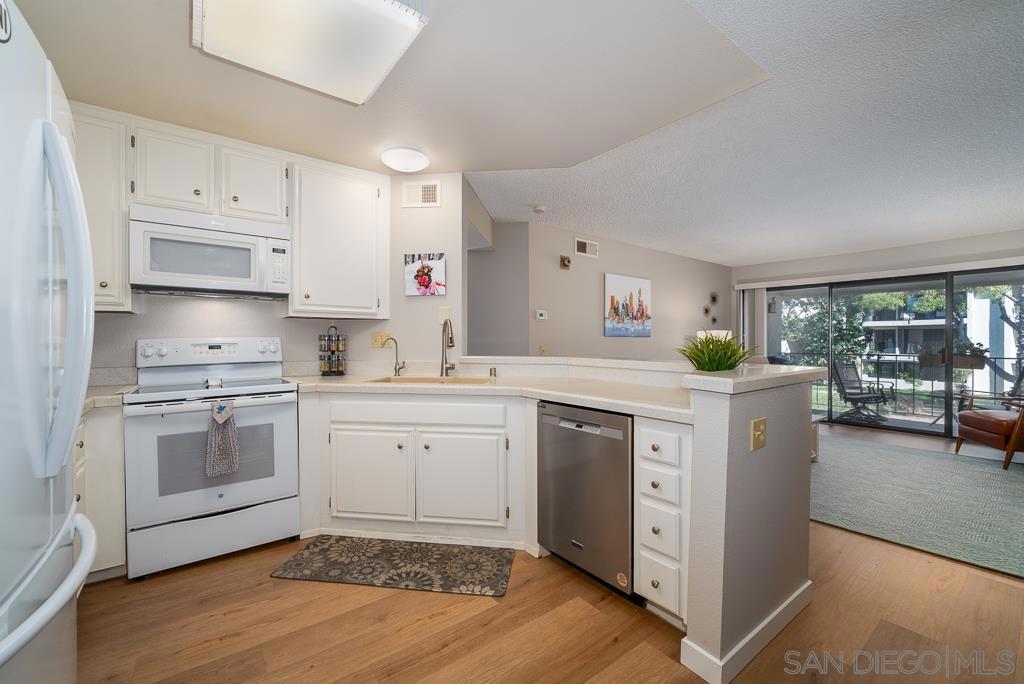 17617 Pomerado Rd - photo 11