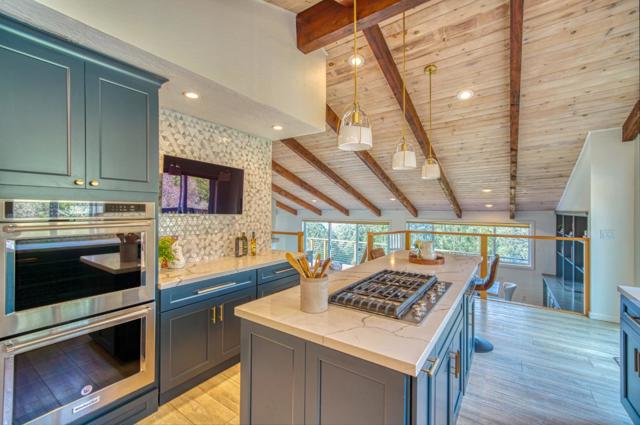 770 Alta Vista Road, Montara CA: https://media.crmls.org/mediaz/9e425a0a-4862-4903-a7d0-4f0758534617.jpg