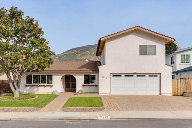 Detail Gallery Image 2 of 42 For 7413 Rowena St, San Diego,  CA 92119 - 5 Beds | 3 Baths