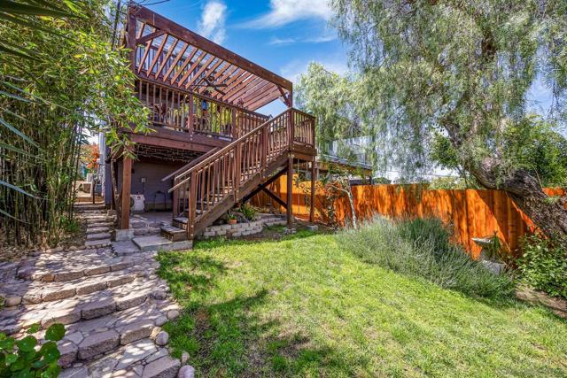 405 Langley St, San Diego CA: https://media.crmls.org/mediaz/9e43a7f2-eea2-4350-925b-d6da36473fe4.jpg